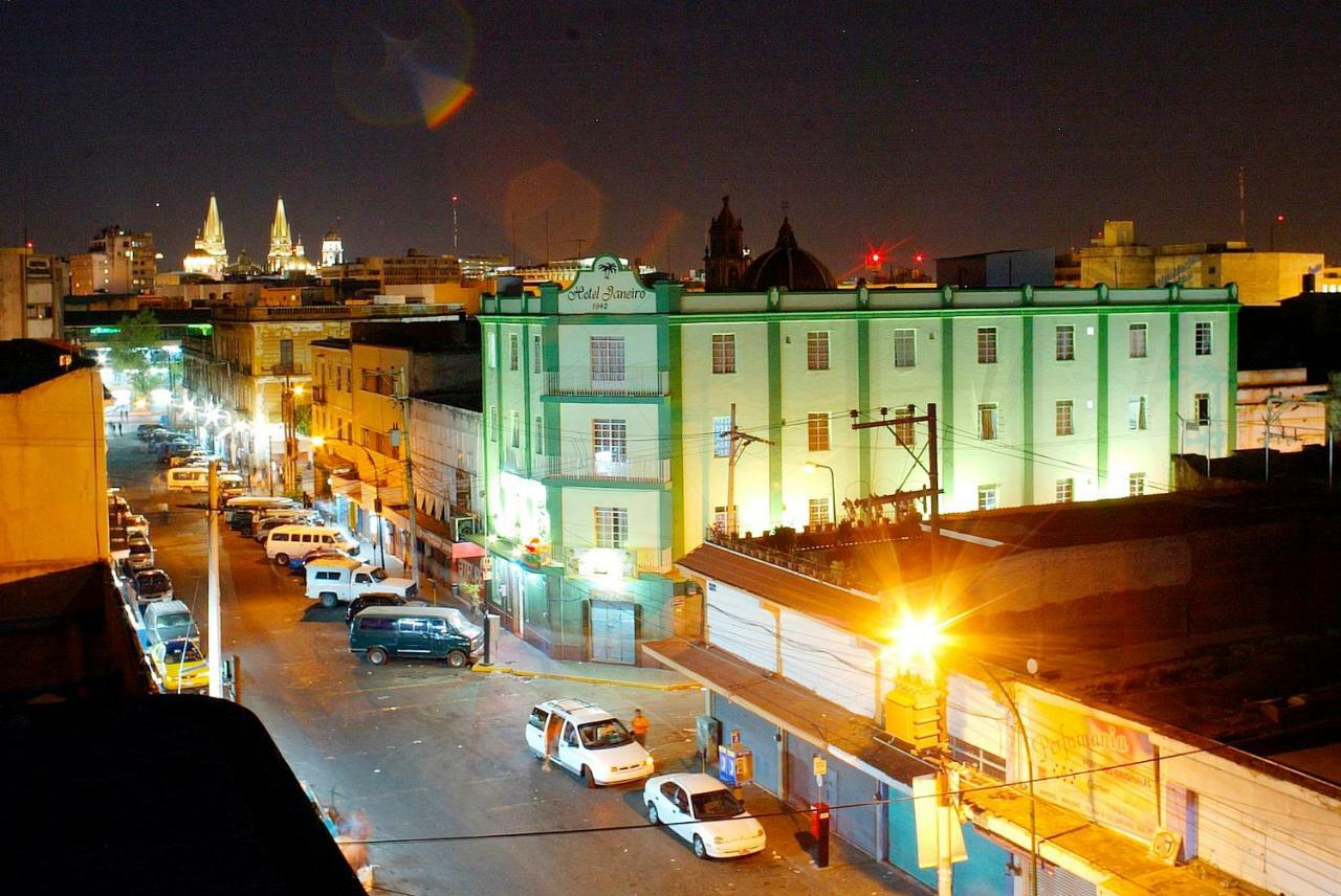 Hotel Janeiro Guadalajara Kültér fotó